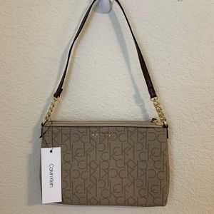 Small Calvin Klein hand bag